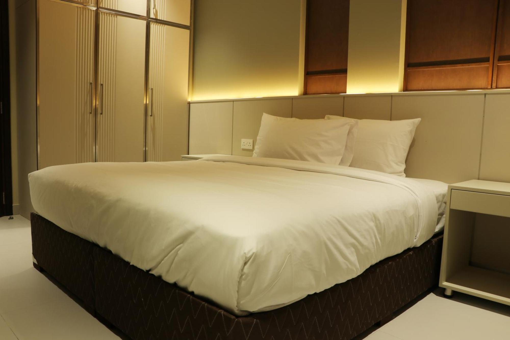 Jarzez Hotel Apartments Al Hail 세브 외부 사진
