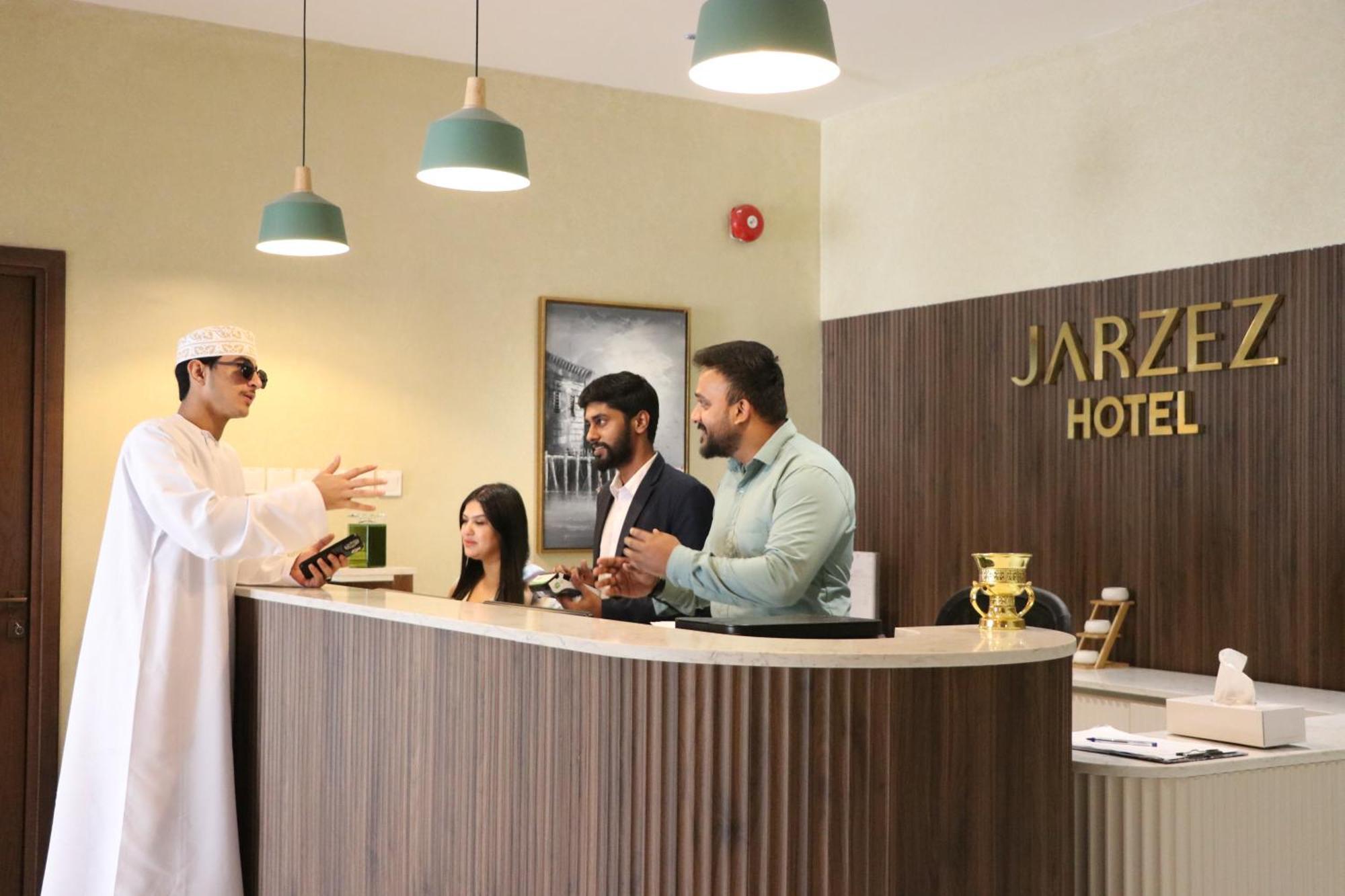 Jarzez Hotel Apartments Al Hail 세브 외부 사진