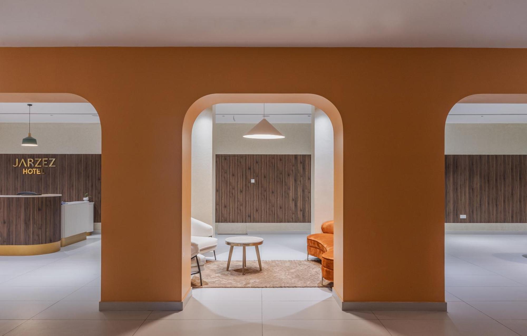 Jarzez Hotel Apartments Al Hail 세브 외부 사진