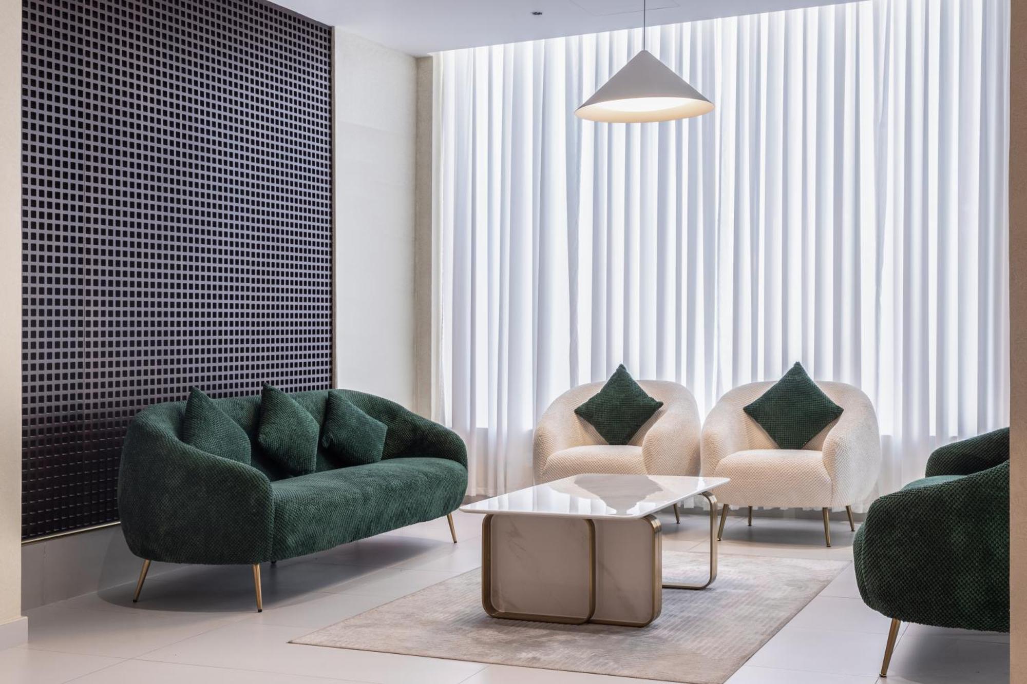 Jarzez Hotel Apartments Al Hail 세브 외부 사진
