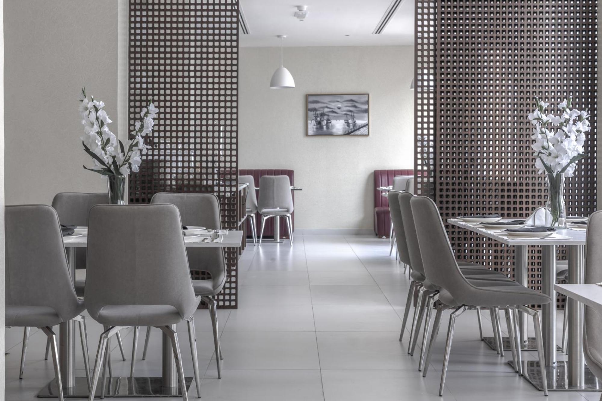 Jarzez Hotel Apartments Al Hail 세브 외부 사진
